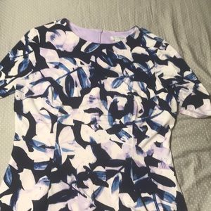 Fitted figure dress. Size 16